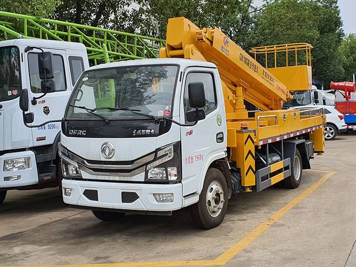 東風18米直臂高空作業(yè)車